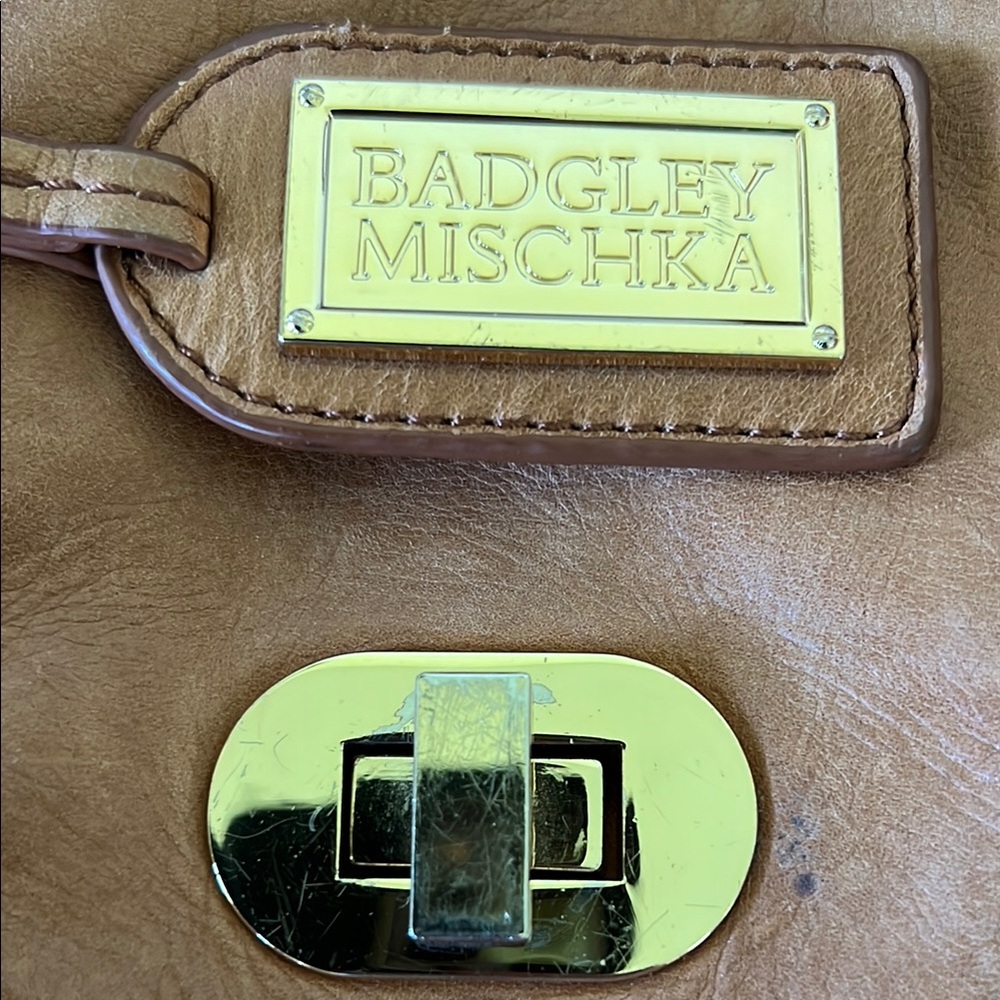 Badgley Mischka Brown and Gold Leather Shoulder Bag with Turnlock Closure Vtg - Picture 7 of 16